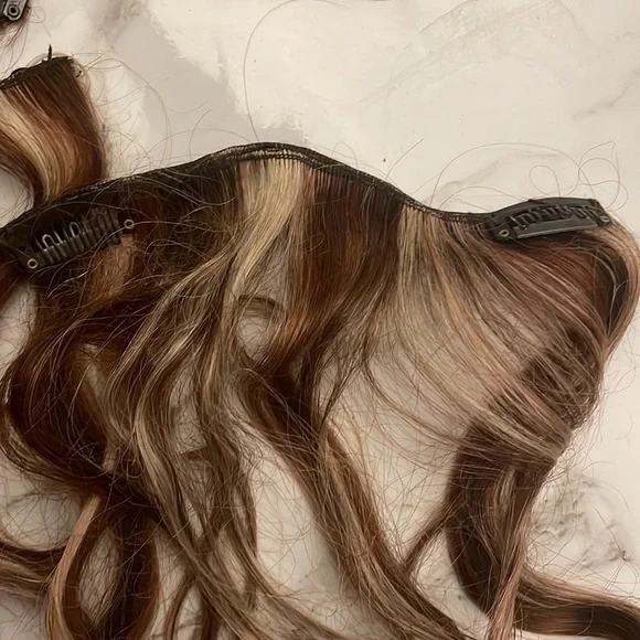 Clip in hair extensions with highlights - Picture 3 of 5